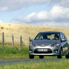 Mazda 2 MZR 1.5 Sport Plus 103cv