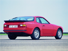 Porsche 944