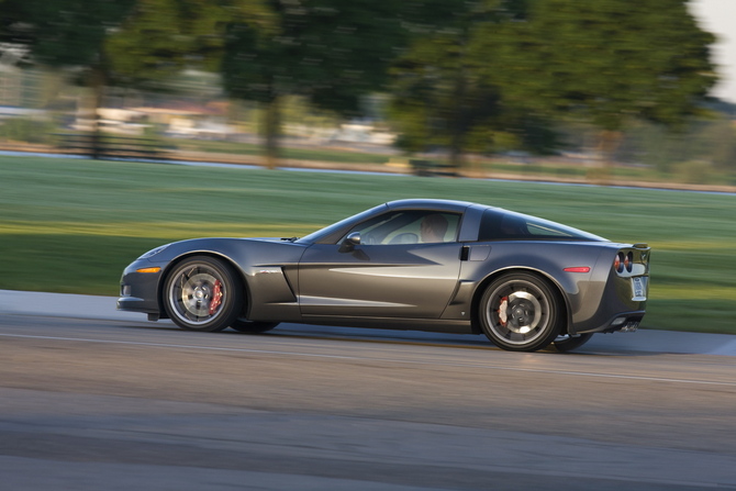 Chevrolet Corvette Z06 LZ2