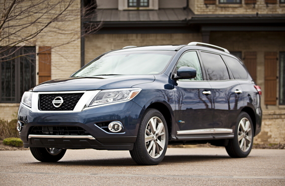 Nissan Pathfinder Platinum 4WD