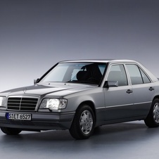 Mercedes-Benz 260 E