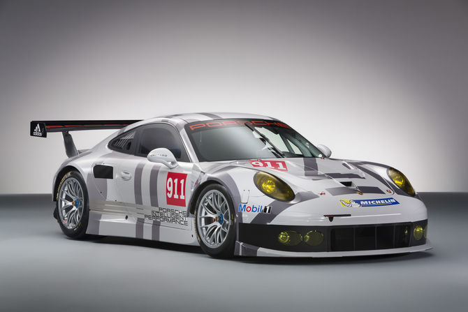 Porsche 911 RSR