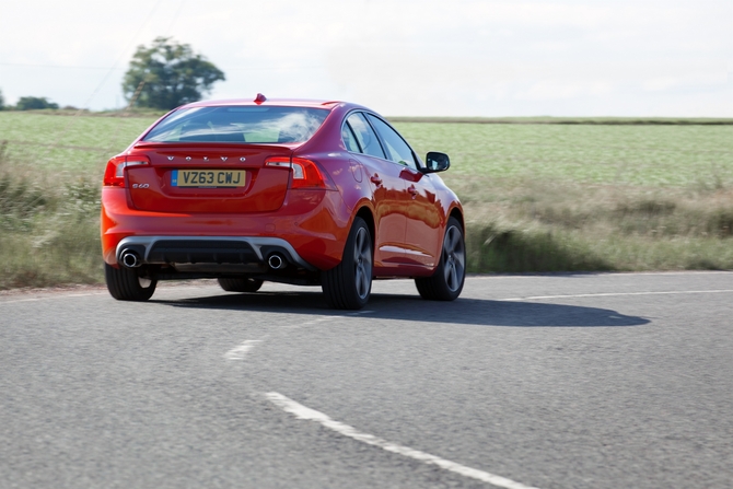 Volvo S60 1.6 T4 R-Design Momentum