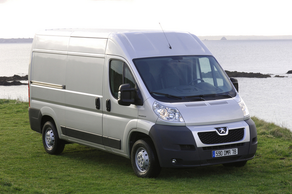 Peugeot Boxer Cabina Simples 335 L3 2.2 HDi