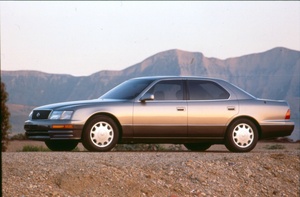 Lexus LS400