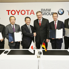 A BMW e a Toyota assinaram um acordo em 2012 para desenvolver o carro e outras tecnologias