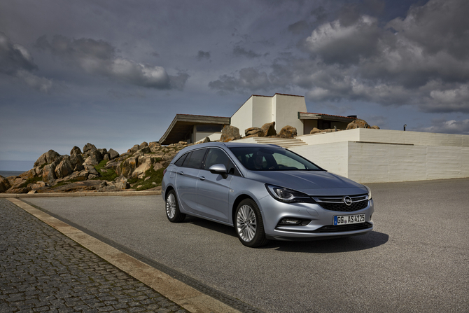 Opel Astra Sports Tourer 1.0 Turbo Innovation