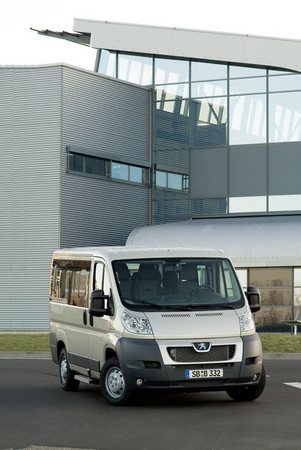 Peugeot Boxer Combi 2.2 HDi FAP L1H1