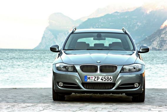 BMW 320d Touring Edition Exclusive xDrive Automatic