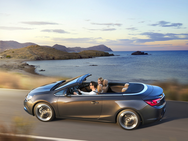 A gama do Opel Cascada também inclui o novíssimo motor a gasolina 1.6 SIDI Turbo ECOTEC