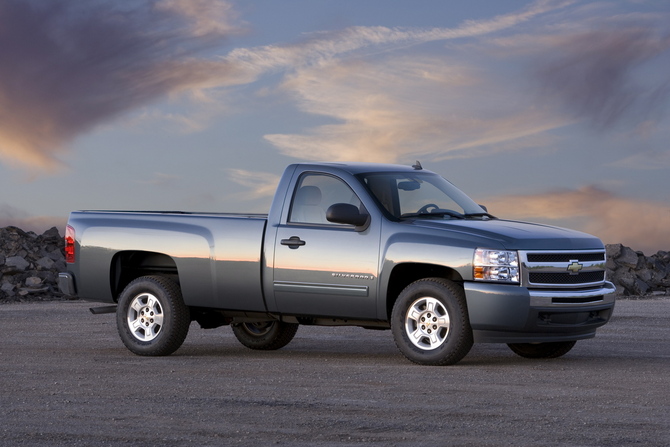 Chevrolet Silverado 1500 Regular Cab 2WD LT1 Long Box