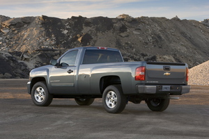 Chevrolet Silverado 1500 Regular Cab 4WD LT1 Long Box