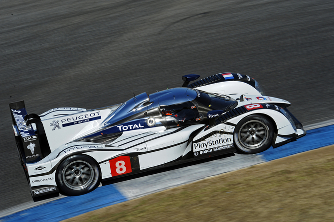 Peugeot Develeoping Hybrid4 for 908 for Racing Next Year