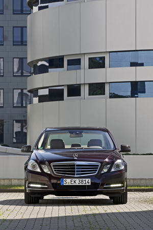 Mercedes-Benz E 500 BlueEfficiency Elegance 7G-Tronic