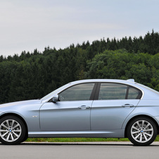 BMW 335i Auto (E90) LCI