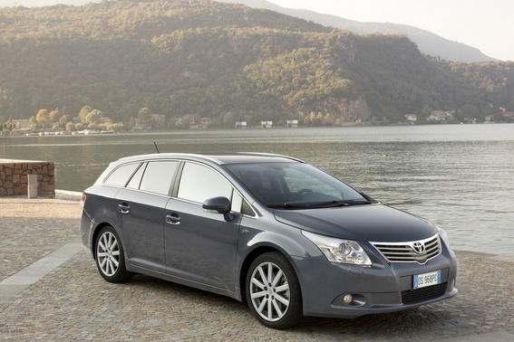 Toyota Avensis Tourer 2.0 D-4D TR