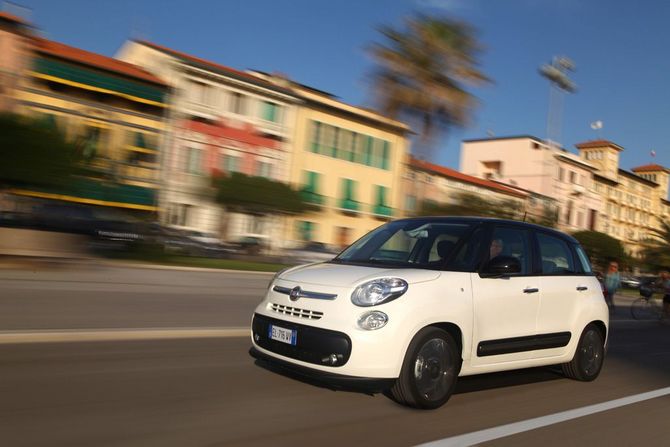 Fiat 500L started im Oktober ab 15.900 Euro