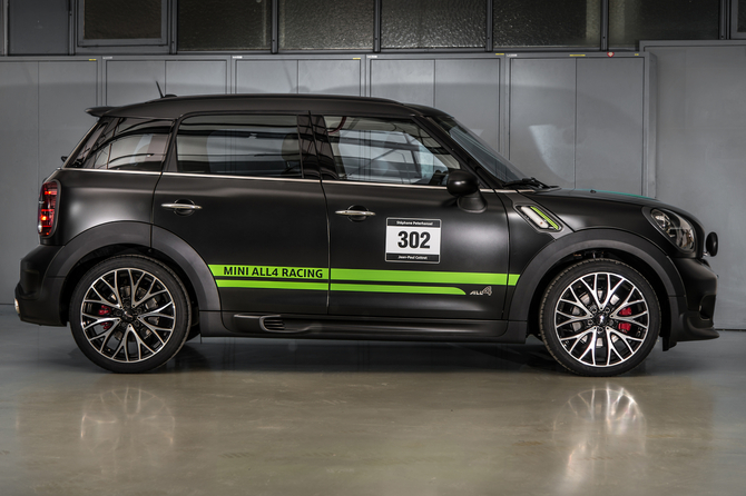 MINI (BMW) Countryman John Cooper Works All4 Dakar