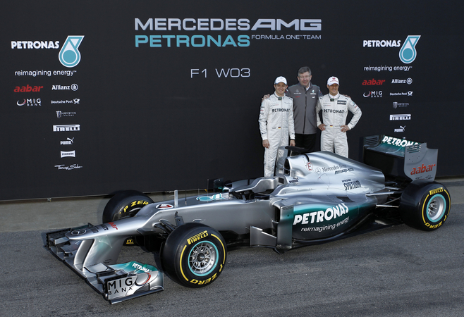 Mercedes Gives W03 Late Unveil