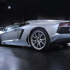 Lamborghini Aventador LP 700-4 Roadster