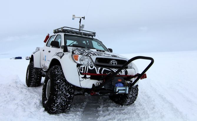 Jet-Fueled Toyota Hilux Drive 70,000km over Antarctica