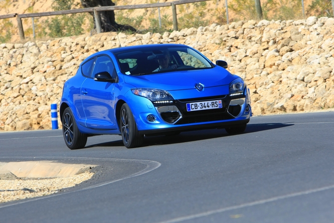 Renault Mégane Coupé 1.5 dCi SS FAP ECO2 GT Line AT