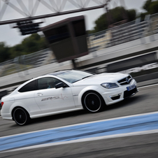 Mercedes AMG-LIVE 2012 au Castellet: coupé Classe C 63 AMG