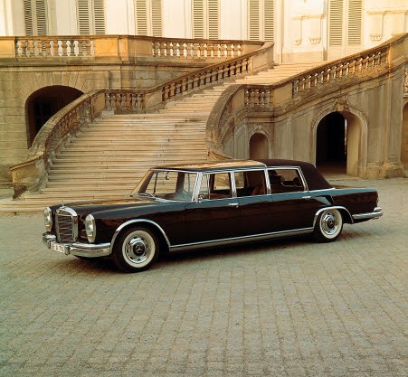 Mercedes-Benz 600 Pullman Landaulet 4-doors