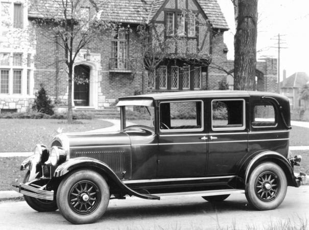 Chrysler Model 72 Crown Sedan