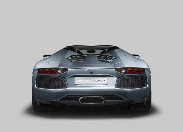 Lamborghini Aventador LP 700-4 Roadster