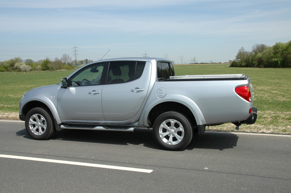 Mitsubishi L200 4x2 Double Cab LR Invite