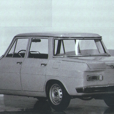 Alfa Romeo Berlina Tipo 103