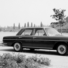 Mercedes-Benz 280 SE Limousine