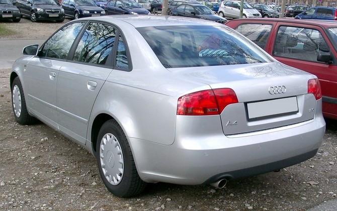 Audi A4 2.0 TFSI e