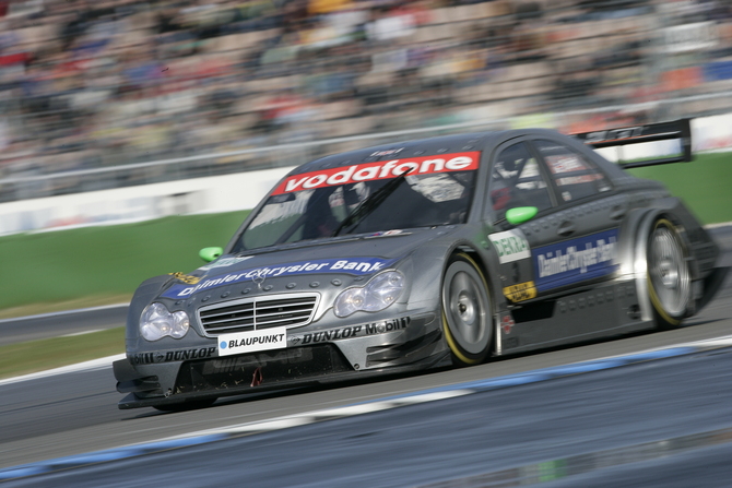 Mercedes Celebrates C-Class' Success in DTM Racing