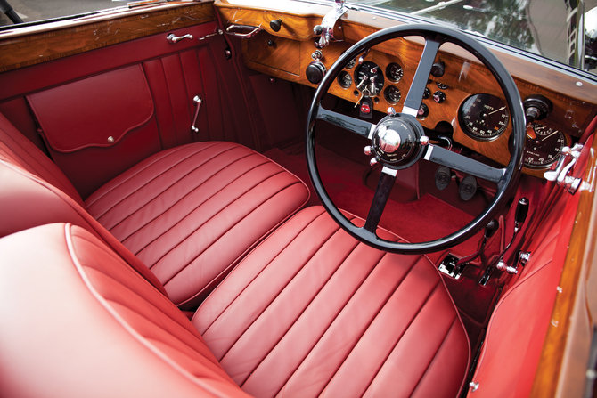 Bentley 4½-Litre Drophead Coupe by H.J. Mulliner