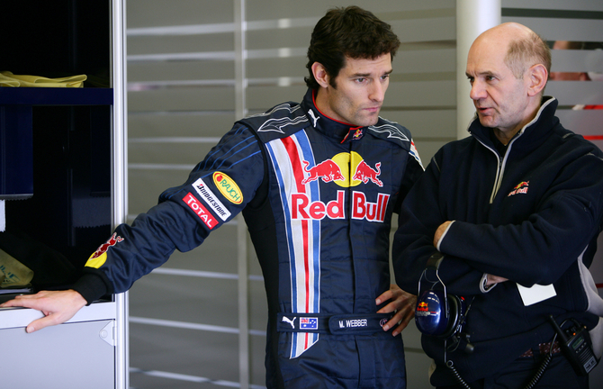 Australiano refere que Newey procura sempre produzir um carro melhor