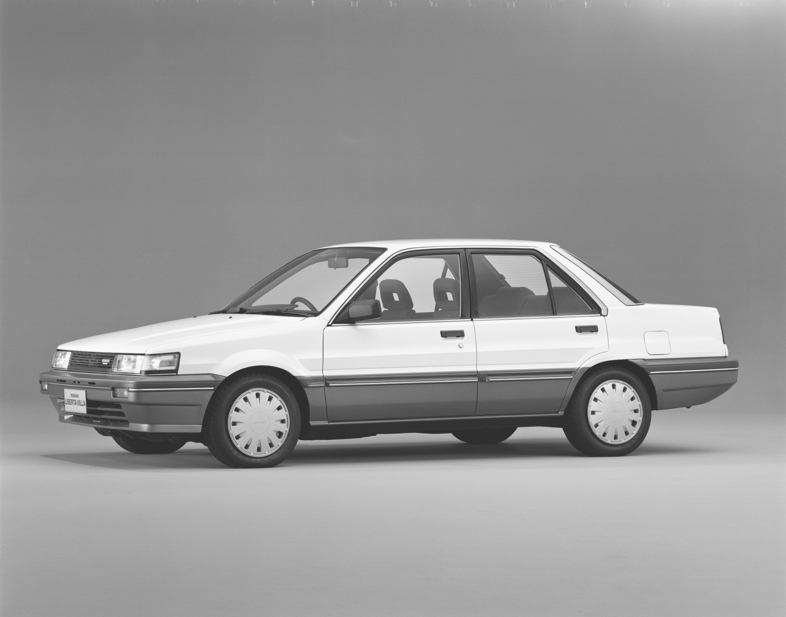 Nissan Liberta Villa Sedan 1600SSS Twincam