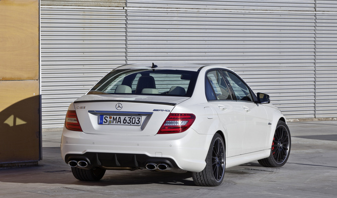 Mercedes-Benz C 63 AMG Saloon Performance Package