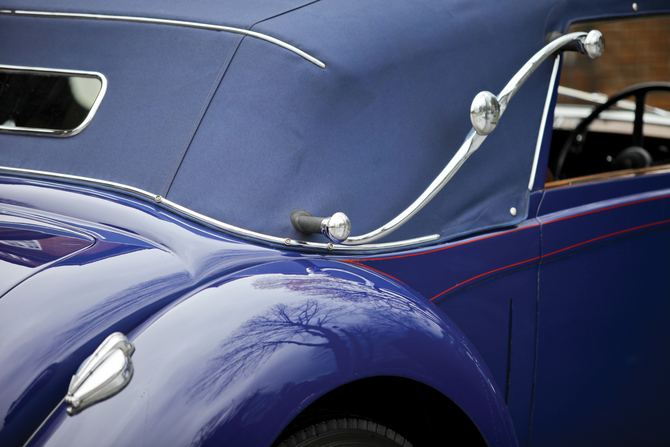 Lagonda V-12 Drophead Coupé