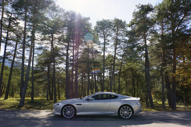 Aston Martin DB9 6.0 Touchtronic 2