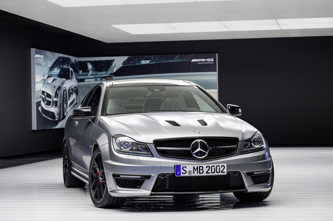 Mercedes-Benz C63 AMG Coupe Edition 507