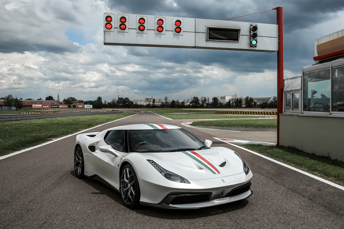 O 458 MM Speciale é baseado no 458 Speciale