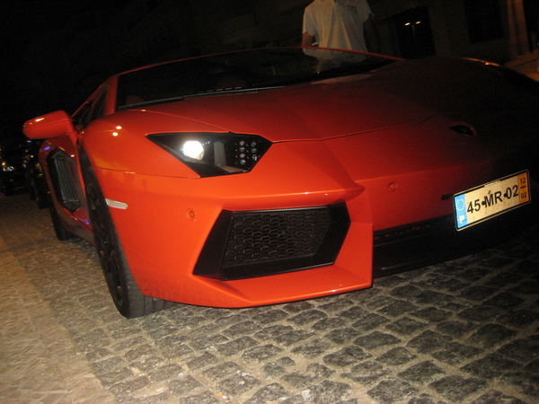 Lamborghini Aventador LP 700-4