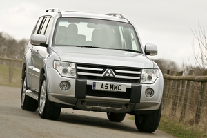 Mitsubishi Shogun 4