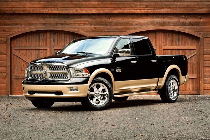 Dodge Ram 3500 Crew Cab 4X4 Laramie Longhorn Edition SWB