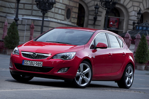 Opel Astra Gen.4