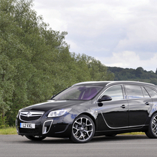 Vauxhall Insignia Sports Tourer 2.8T V6 4x4 VXR (Auto)