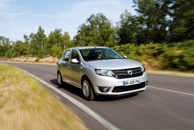 Nouvelle Dacia Logan est proposée en 3 niveaux de finition : Logan, Ambiance et Lauréate.