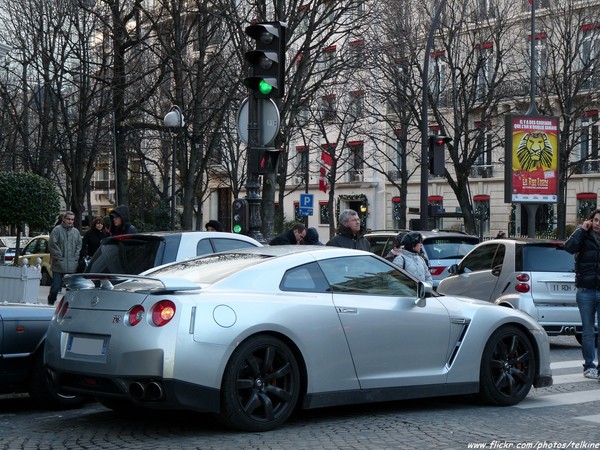 Nissan GT-R